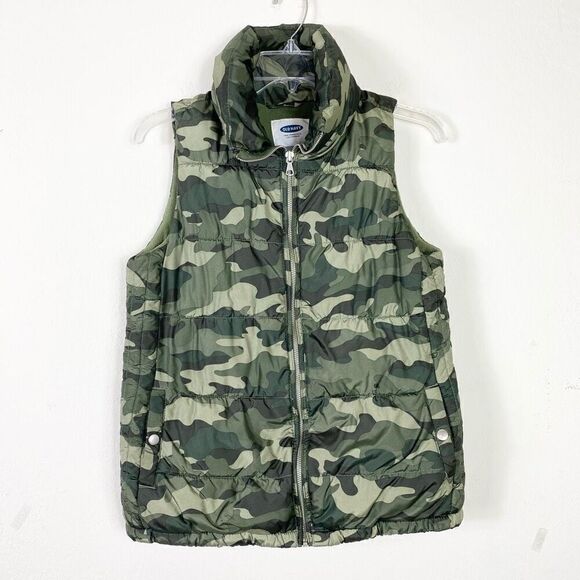 Old Navy Women’s Green Camo Zip up Puffer Vest Jacket Size XS - Picture 2 of 5